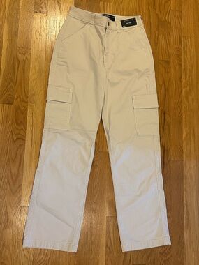 Hollister Women's Khaki Cargo Pants with Utility Pockets